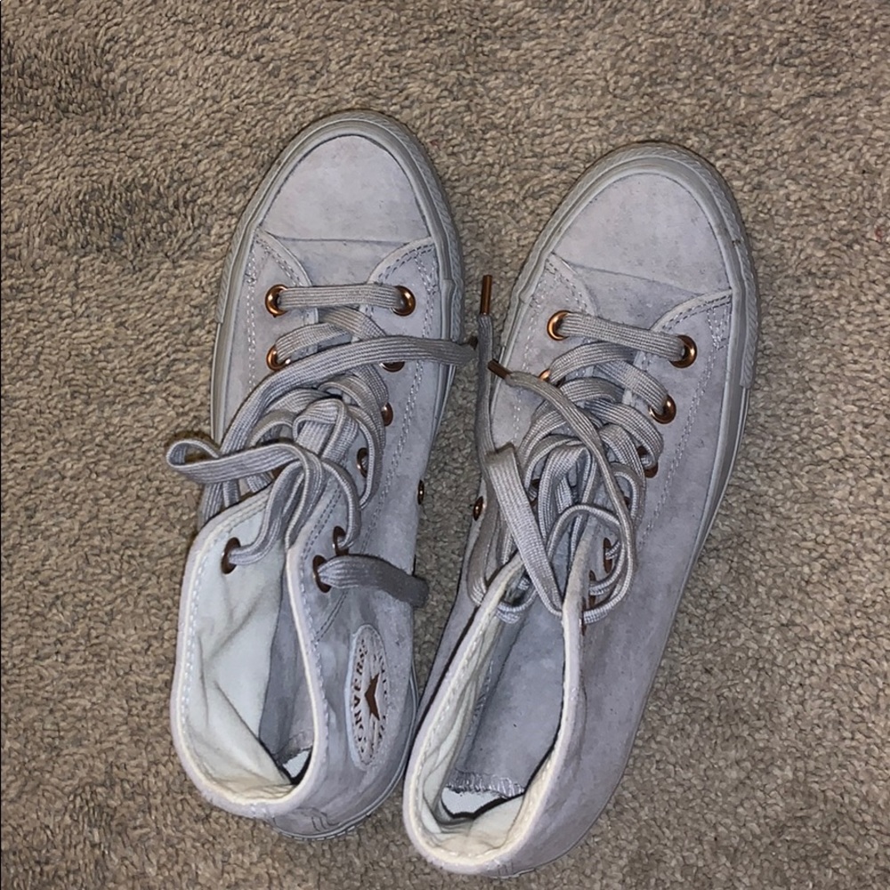 Light grey converse